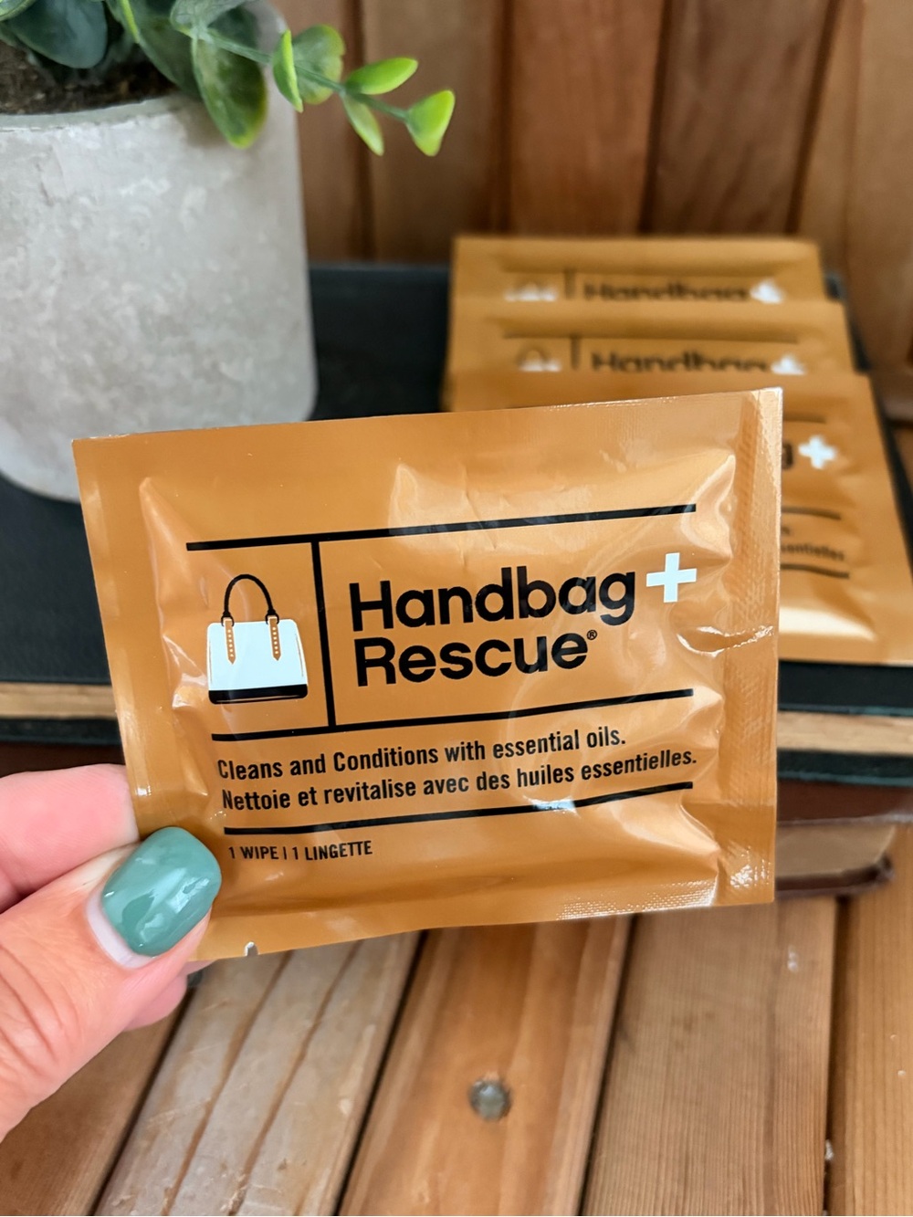 2 pk Handbag Rescue All-Natural Leather Cleaning Travel Wipes